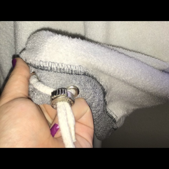 VINTAGE Oversized Reebok Sweatshirt - Picture 5 of 5